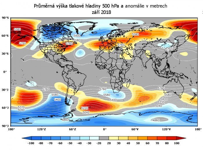 Anomálie tlakových polí v atmosféře v září 2018 (hladina 500 hektopascalů). Znázorněný stav dobře koreluje s naměřenými teplotami na zemském povrchu.