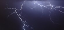 Na jihu republiky se objeví ojediněle silné bouřky doprovázené krupobitím a nárazy větru