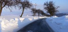 Upozornění: Pozor na tvorbu sněhových jazyků a závějí