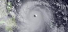 Jeden z nejsilnějších tajfunů v historii pustošil Filipíny
