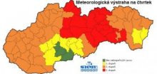 Slovensko potrápí vydatné srážky a velmi silný vítr