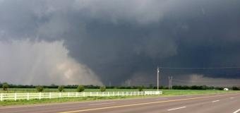 Video: Tornádo o síle F4 zdevastovalo část Oklahomy